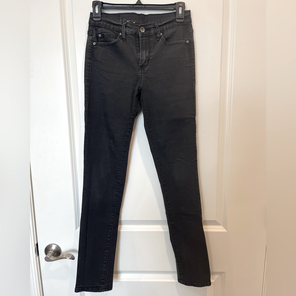 Calvin Klein Jeans stretch skinnies. Size 29/8, 30” inseam